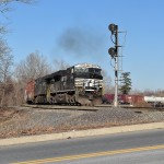 Norfolk Southern train 38G accelerates westbound out of Allentown yard